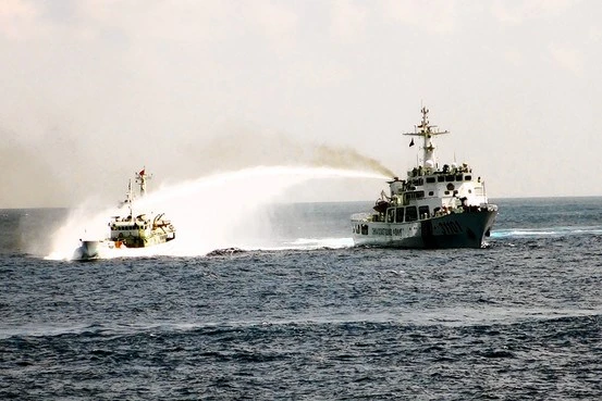 Chuyên gia Mỹ: Đã đến lúc bán vũ khí cho Việt Nam ảnh 1