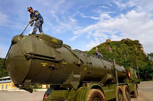 Lữ đoàn tên lửa đất đối hải 679 huấn luyện chuyển trạng thái SSCĐ