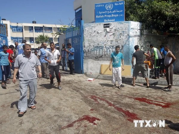 Israel lại oanh tạc trường học của Liên hợp quốc ở Gaza, 10 người chết ảnh 1