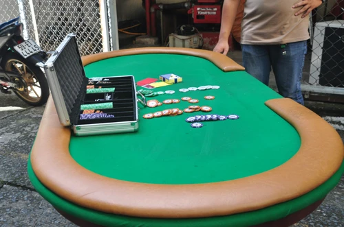 Sòng bạc của giới trí thức trong chung cư cao cấp ảnh 2