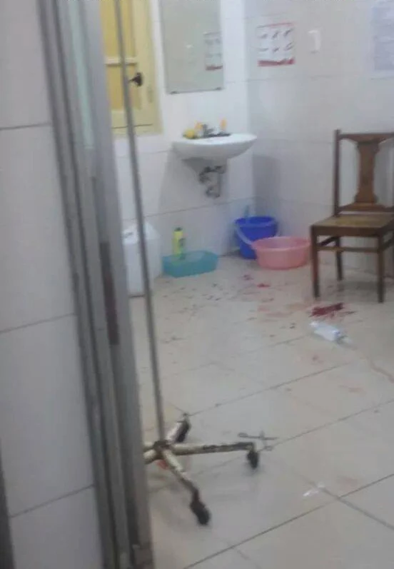 Hơn chục côn đồ vào bệnh viện Xanh Pôn đánh người ảnh 2