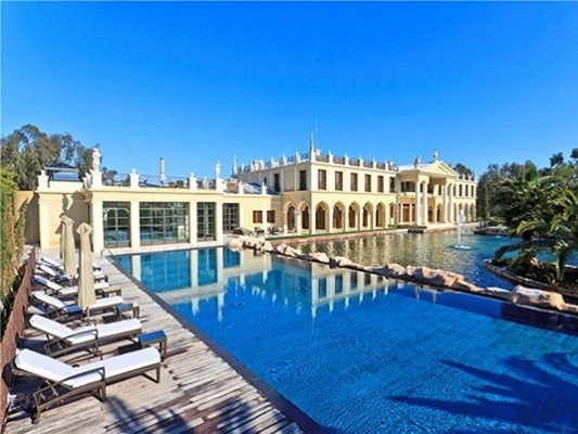 Chiêm ngưỡng những ngôi nhà phải mua bằng 'tiền tấn' ảnh 8