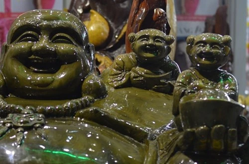 Tượng Phật bằng gỗ thủy tùng nặng hàng tấn ở Đà Nẵng ảnh 4