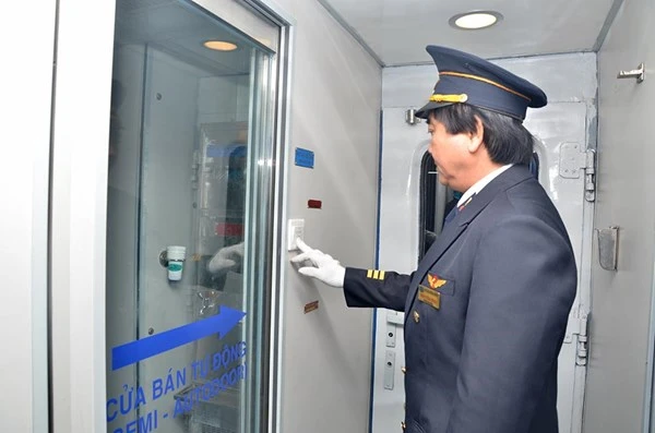 Trải nghiệm tàu hỏa '5 sao' hiện đại nhất Việt Nam ảnh 4