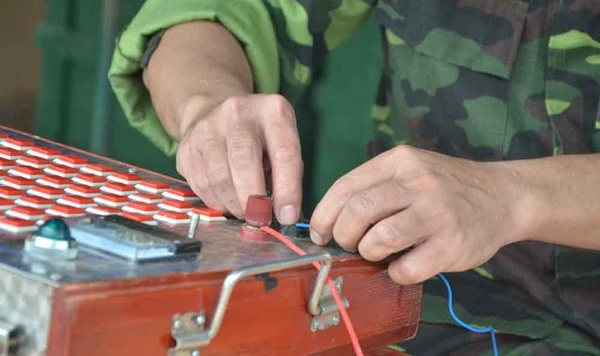 Cận cảnh các trận địa pháo hoa sẵn sàng cho đêm Giao thừa ảnh 9