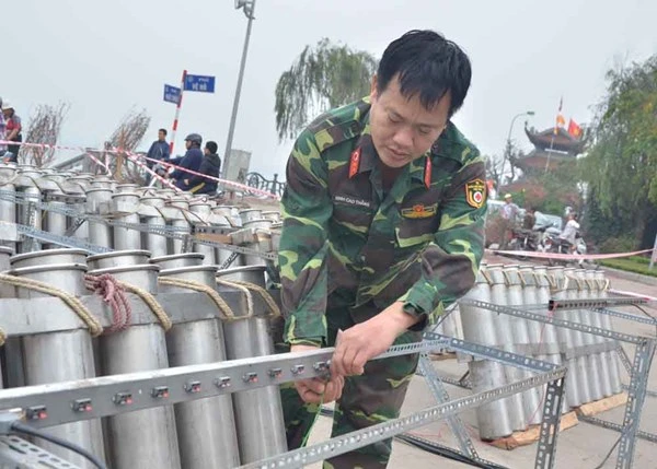 Cận cảnh các trận địa pháo hoa sẵn sàng cho đêm Giao thừa ảnh 10
