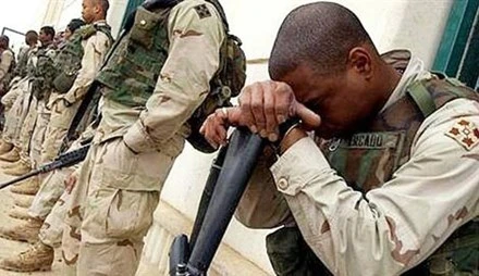 205 binh sĩ Mỹ ở Iraq và Afghanistan khi trở về nhà vẫn thường xuyên phải dùng thuốc Viagra (ảnh: Newwire).