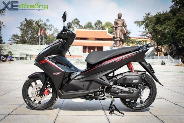 Vì sao xe tay ga đắt tiền nên dùng xăng A95? ảnh 2