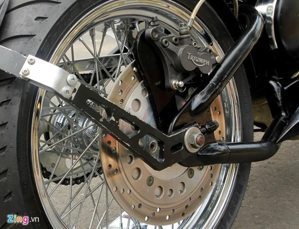 Sửng sốt với môtô tự chế 'cực độc' của thợ xe Sài Gòn ảnh 11