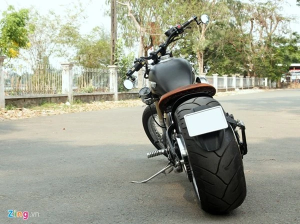 Sửng sốt với môtô tự chế 'cực độc' của thợ xe Sài Gòn ảnh 12
