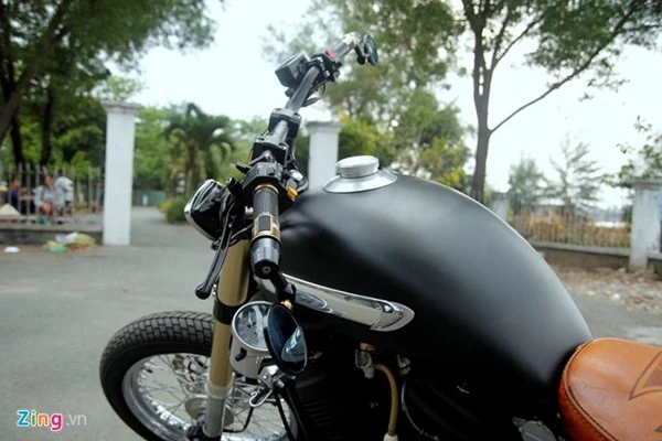 Sửng sốt với môtô tự chế 'cực độc' của thợ xe Sài Gòn ảnh 4