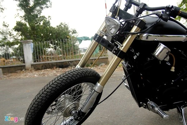 Sửng sốt với môtô tự chế 'cực độc' của thợ xe Sài Gòn ảnh 7
