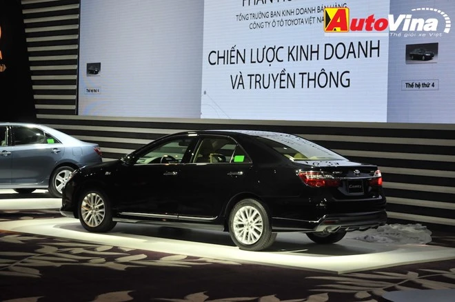 Ngắm chi tiết Toyota Camry 2015 vừa ra mắt ảnh 24