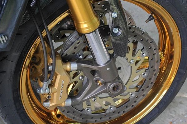 Tận thấy Honda Hornet 600 mạ vàng 24k ở Việt Nam ảnh 4