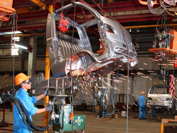 Ngành công nghiệp ôtô Việt Nam với “cơn bão” xe nhập khẩu ảnh 1