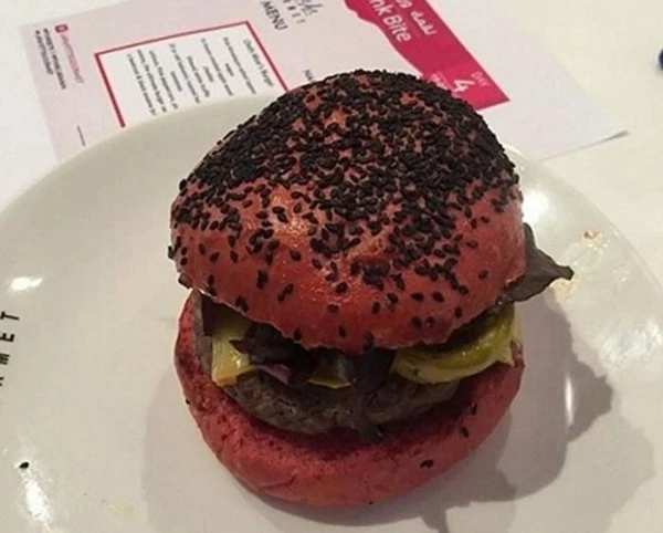 Té ngửa với bát phở khủng giá 100 triệu đồng ảnh 6