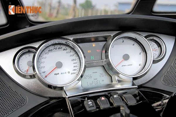 Tận thấy môtô siêu độc Victory Vision Tour 2014 ở Việt Nam ảnh 7