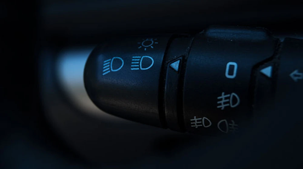 7 phương pháp lái xe an toàn khi không có đèn đường