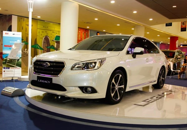 Đối thủ Toyota Camry, Mazda6 về VN