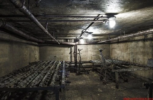 Bí ẩn căn cứ hải quân bị bỏ hoang của Liên Xô - ảnh 12