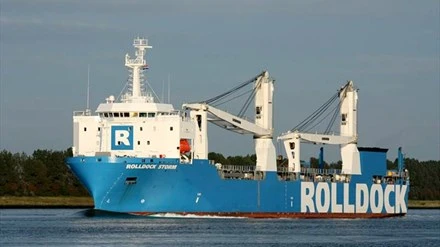 Tàu Rolldock Storm.