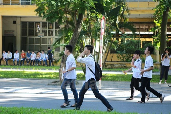 Thí sinh quên thi được thi lại, Bộ Giáo dục đã vi phạm quy chế? ảnh 2