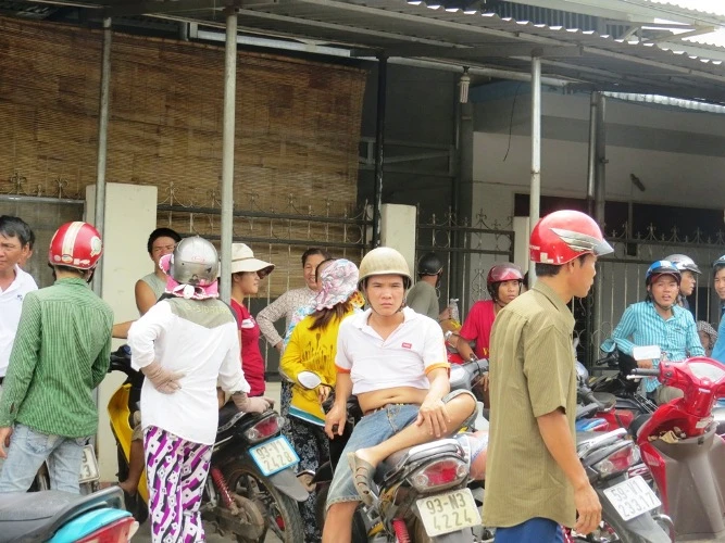 Vụ thảm sát Bình Phước: 'Đêm nay chúng tôi sẽ không ngủ' ảnh 13