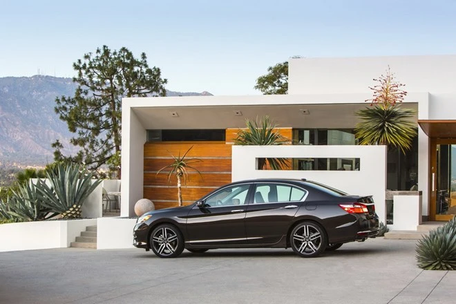 Chiêm ngưỡng thiết kế hoàn toàn mới của Honda Accord 2016 ảnh 2
