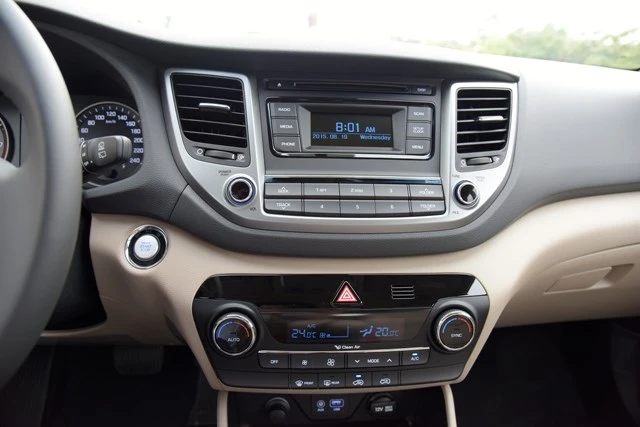 Hyundai Tucson 2016 ra mắt, lịch lãm hơn SantaFe, giá 925 triệu ảnh 12