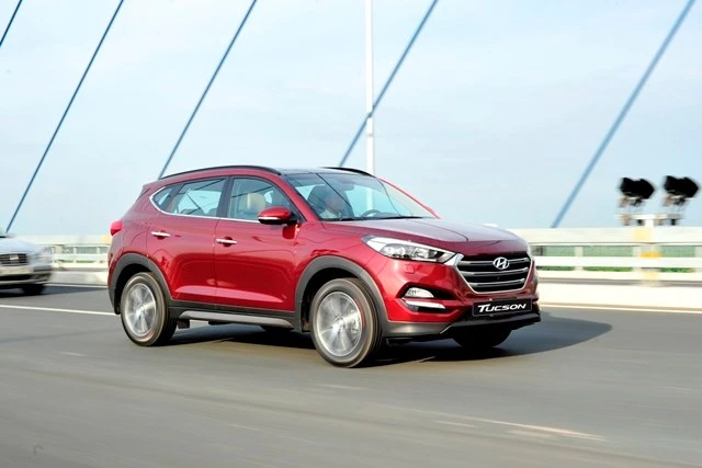 Hyundai Tucson 2016 ra mắt, lịch lãm hơn SantaFe, giá 925 triệu ảnh 2