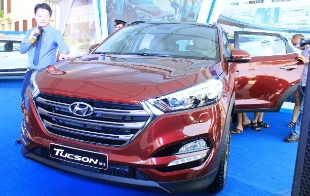 Hyundai Tucson 2016 ra mắt, lịch lãm hơn SantaFe, giá 925 triệu ảnh 1
