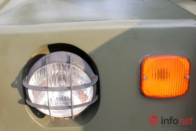 Cận cảnh xe chống đạn RAM-MKIII của lực lượng an ninh Việt Nam ảnh 12