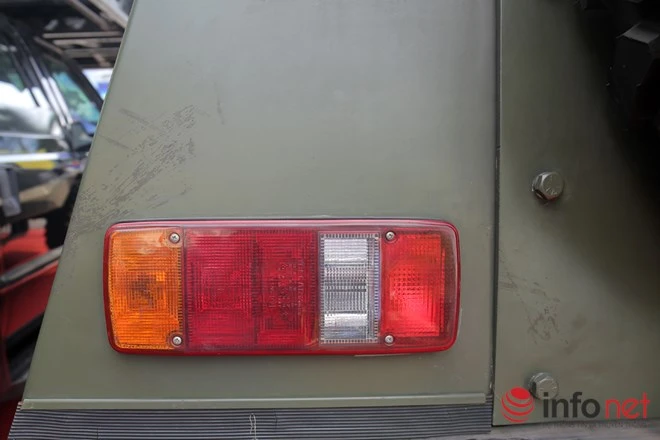 Cận cảnh xe chống đạn RAM-MKIII của lực lượng an ninh Việt Nam ảnh 4