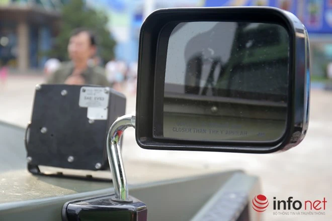 Cận cảnh xe chống đạn RAM-MKIII của lực lượng an ninh Việt Nam ảnh 6