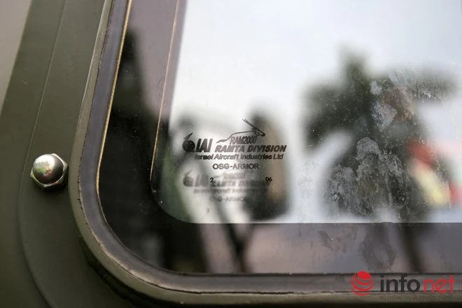 Cận cảnh xe chống đạn RAM-MKIII của lực lượng an ninh Việt Nam ảnh 7