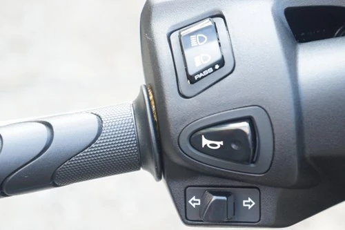 Cận cảnh Honda SH mới khởi động như ô tô - ảnh 13