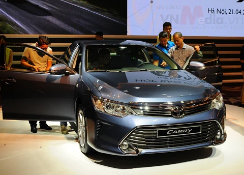 Camry tăng giá từ 44-55 triệu đồng