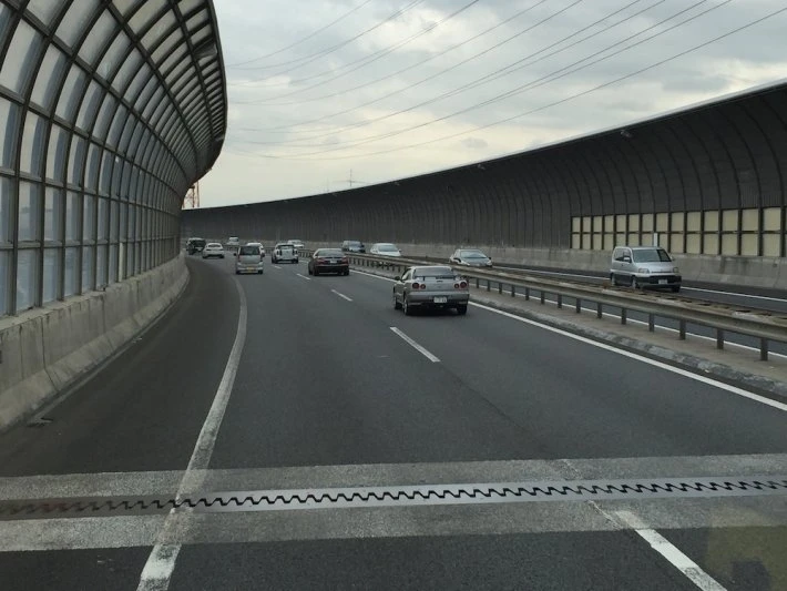 Sang Nhật càng xấu hổ cho kiểu lái ôtô Việt Nam ảnh 8