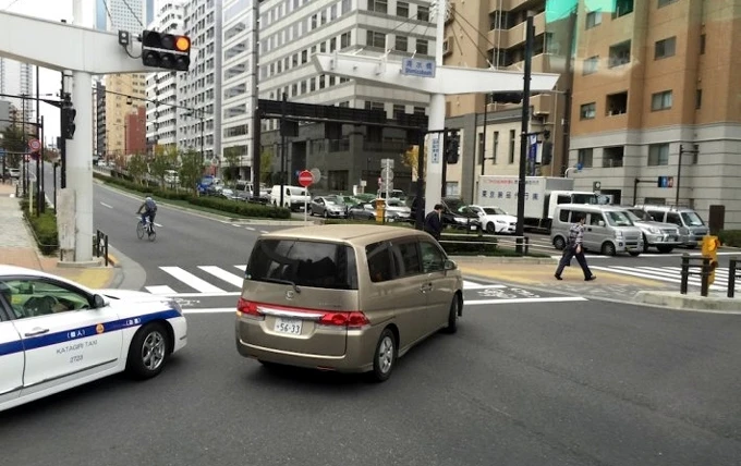 Sang Nhật càng xấu hổ cho kiểu lái ôtô Việt Nam ảnh 6