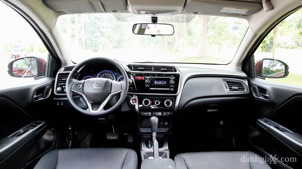 Với 600 - 700 triệu nên chọn xe sedan hạng B nào? ảnh 6