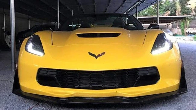 Chevrolet Corvette C7 Z06 Convertible đầu tiên cập bến Việt Nam ảnh 1