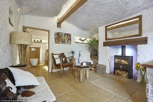 Giám đốc chi 2 tỷ mua hang động để… làm nhà - ảnh 11