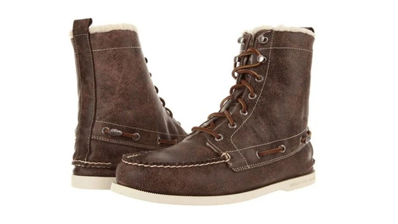 10 vật dụng nên có trên ô tô vào mùa đông ảnh 7