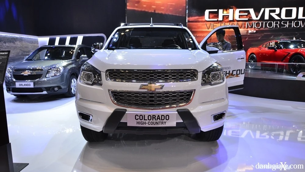 Điểm mặt bảy “tay đua” phân khúc xe bán tải trong năm 2016 ảnh 18 Điểm mặt bảy “tay đua” phân khúc xe bán tải trong năm 2016 ảnh 18