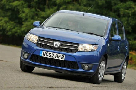 10 ôtô 300 triệu 'ăn” xăng ít nhất cho năm 2016 ảnh 2