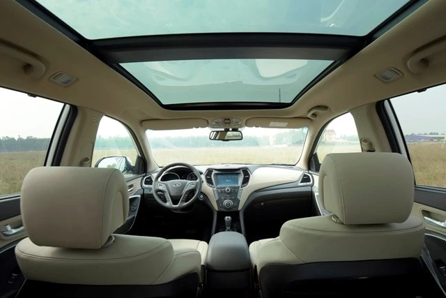 Chính thức ra mắt, Hyundai SantaFe 2016 giá từ 1,1 tỷ đồng ảnh 4