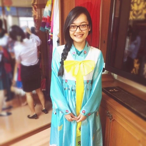 Tiết lộ về cô gái Việt tặng hoa Tổng thống Obama - ảnh 4