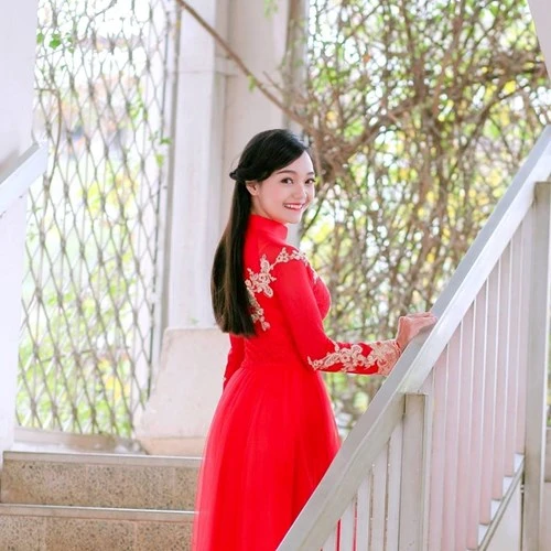 Tiết lộ về cô gái Việt tặng hoa Tổng thống Obama - ảnh 9