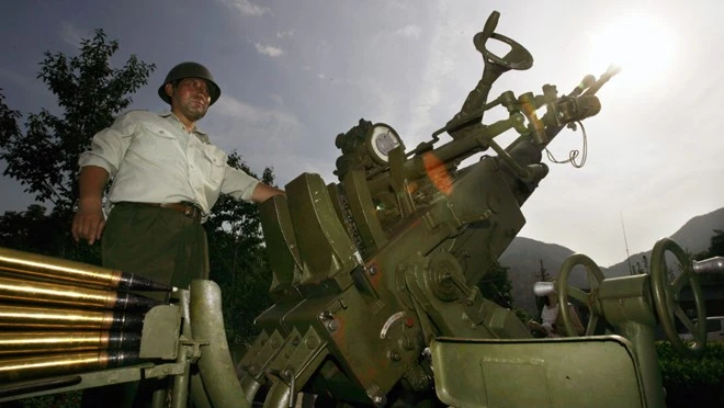  Mua nhan tao: Cong cu dieu khien thoi tiet theo y con nguoi hinh anh 3