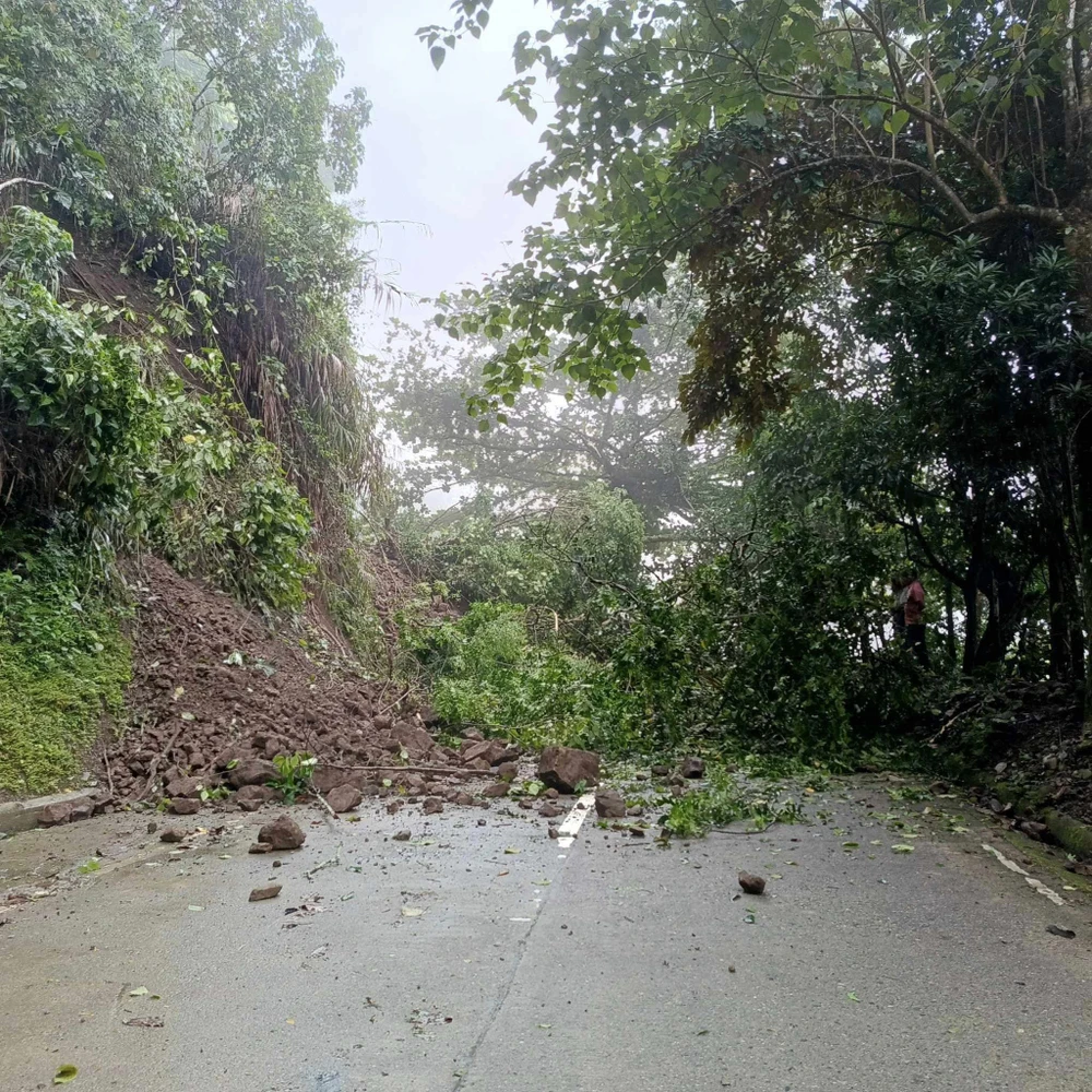 Cơn bão Yagi_sạt lỡ đất.jpg